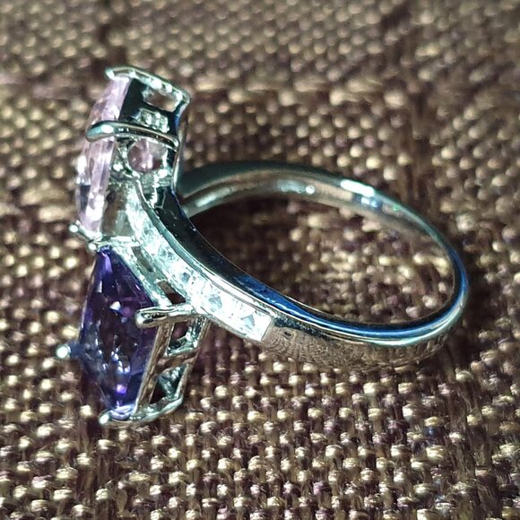 Elegant Purple & Pink Crystal Silver Tone Cocktail Ring – Size 9 - Picture 5 of 11